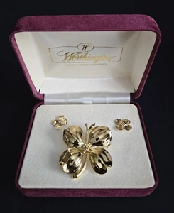 Worthington Brosche & Ohrring Set Vintage goldfarben Hartriegel Blume Neu im Karton - Bild 1 von 4