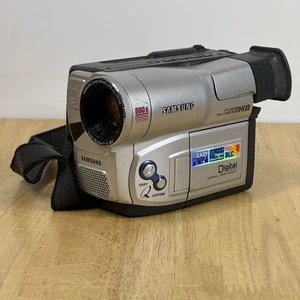 Videocamera Samsung VP-L900 Hi 8 8mm NON TESTATA venduta come RICAMBI/PARTI - Foto 1 di 10