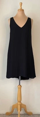 Vestido Twelfth Street by Cynthia Vincent Talla M Negro Sólido Sin Mangas Nuevo con Etiquetas Foto 1 de 4