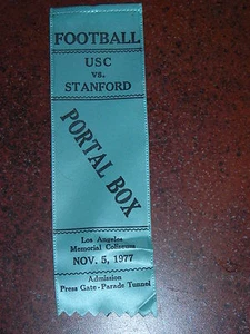 USC vs. Stanford Portal Box Press Gate Pass 5 novembre 1977 CALCIO Colosseo VINTAGE - Foto 1 di 1