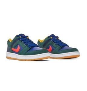 Size 11 Men - Nike Air Force 2 SB Low Midnight Green “Greedy” - Picture 1 of 6
