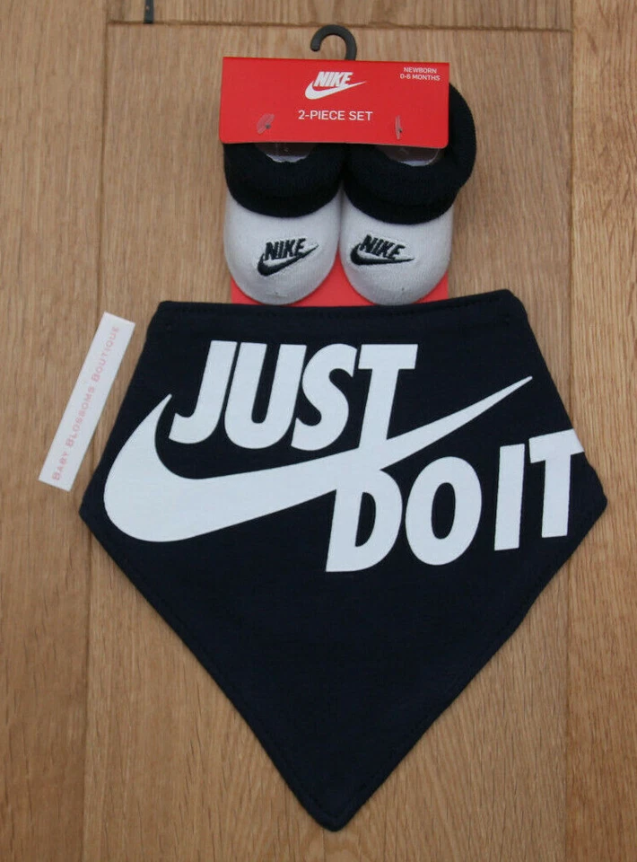 Conjunto de babero y botines Nike bebé recién nacido bandana ~ azul y blanco océano profundo ~ 0-6M Foto 1 de 1