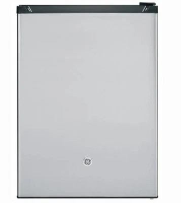GE Spacemaker 24" Compacto 5.6 Cu. Ft. Refrigerador - GCE06GSHSB Foto 1 de 4