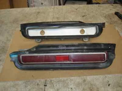 Juego de pares de luces traseras Oldsmobile Cutlass 442 W30 W31 1968 Olds GM OEM Foto 1 de 4