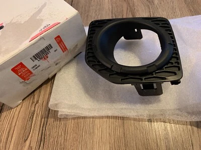 Parrilla antiniebla delantera Land Rover Freelander 2 LR2 OEM LH 2012 -> LR021951 Foto 1 de 4