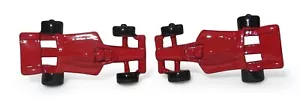 Gemelos de diseño Frederick Thomas rojo coche de carreras F1 hombre-s peculiar - Imagen 1 de 1