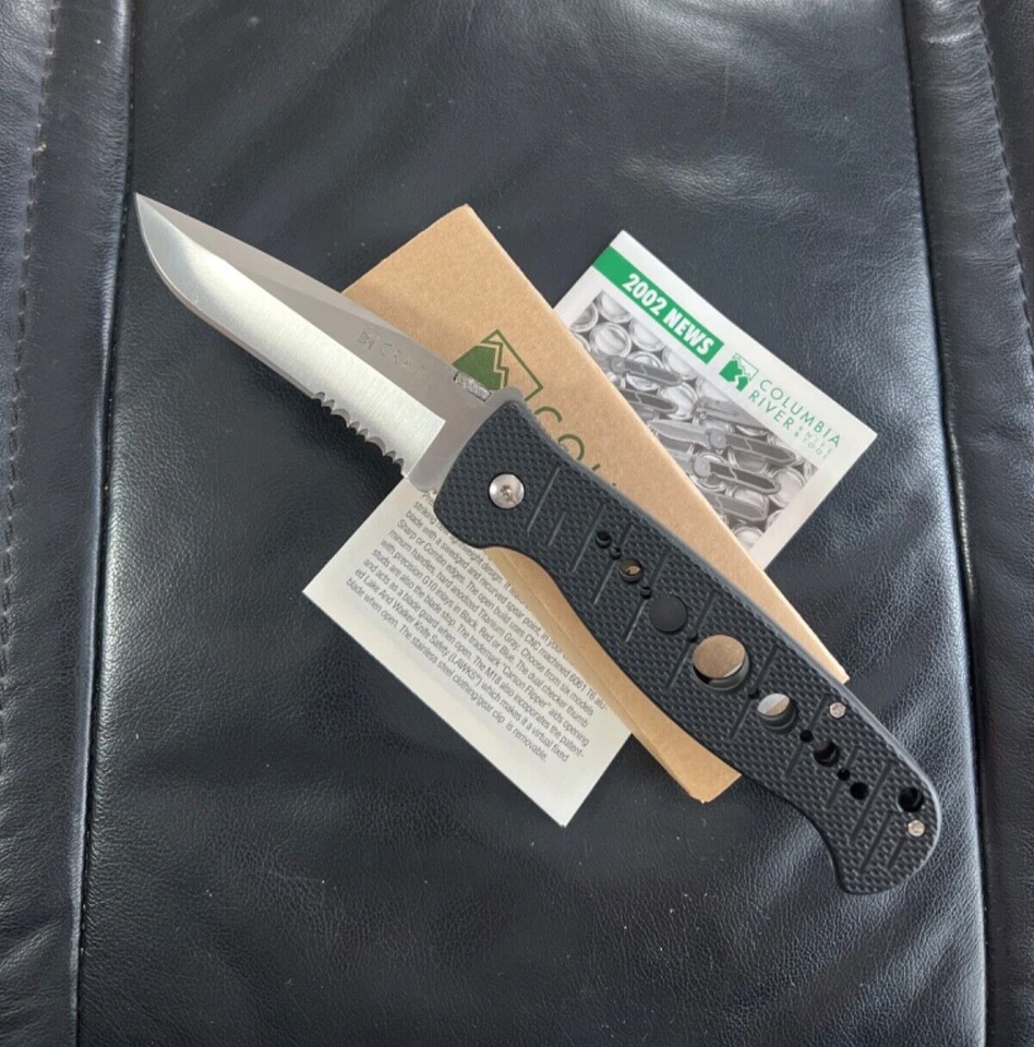 NOS 2002 CRKT 6243 Falcon Crawford Serrated Edge Box Papers Mint Made in Taiwan - Image 1 of 3