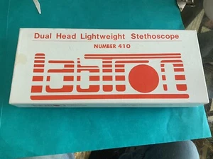 Estetoscopio ligero de doble cabeza Labtron número 410 de colección con caja original - Imagen 1 de 5