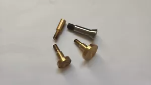 3 mandrini in cera in ottone con adattatore in acciaio adatti tornio orologiaio 8 mm nuovi - Foto 1 di 2