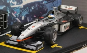 Mattel McLaren MP4-11 1/24 scale miniature car - Picture 1 of 11