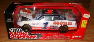 Racing Champions Premier, Rick Mast #1 Hooters 1996 Pontiac Grand Prix 1:18 - Picture 1 of 7