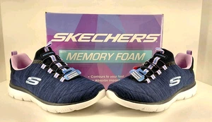 Skechers Navy/Lavender Slip On Memory Foam Sneaker.  Größe 8. Wide Fit - Bild 1 von 14