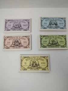 De colección 1984 North To Alaska Deluxe Adición Juego de Mesa Repuesto Dinero en Dinero y Tarjetas - Imagen 1 de 2