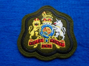 BRITISH REGIMENTAL SERGEANT MAJOR, A.P.T.C. EMBROIDERED RANK BADGE - Picture 1 of 2
