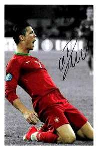 Cristiano Ronaldo - Foto vom Original Autogramm 9237 SZ1 - Bild 1 von 1