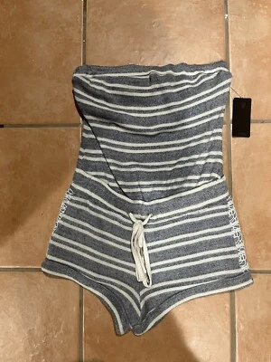 Guess BRAND NEW!! Romper Towel Material Size small - Изображение 1 из 2