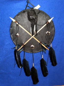 14" Durchmesser schwarz Leder Medizin Mann Schild mit 2 Pfeilen & Medizin Tasche Neu ND02 - Bild 1 von 3