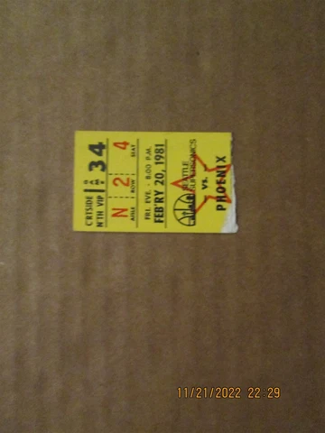 NBA Seattle Supersonics vs. Phoenix Vintage 1981 Logo Basketball Ticket Stub Cover