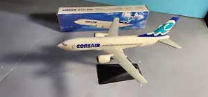 MODELO VUELO MINIATURA CORSAIR 737-400 ESCALA 1:200 - Imagen 1 de 1