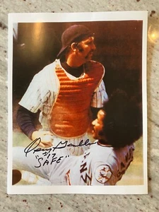 New York Yankees Oscar Gamble autographed 8 x 10 photo w/ Thurman Munson “safe” - Picture 1 of 1