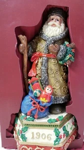 Christmas 1906 Home For The Holidays Presents Visions Of Santa Music figure NEW - Picture 1 of 6