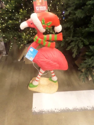 Molde soplador de Navidad Coastal Flamingo 2,5 pies LED Home Depot nuevo😁 Foto 1 de 2