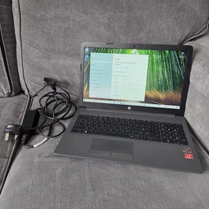 HP 255 G7 AMD Ryzen 3 2200U w/ Radeon Vega Mobile Gfx 8GB RAM 256GB SSD Charger - Picture 1 of 8