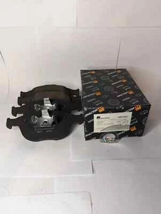 Brake Pads Set Front fits Ford Focus Mk1 Hatchback and Estate 1998-2007 1359884 - Picture 1 of 3