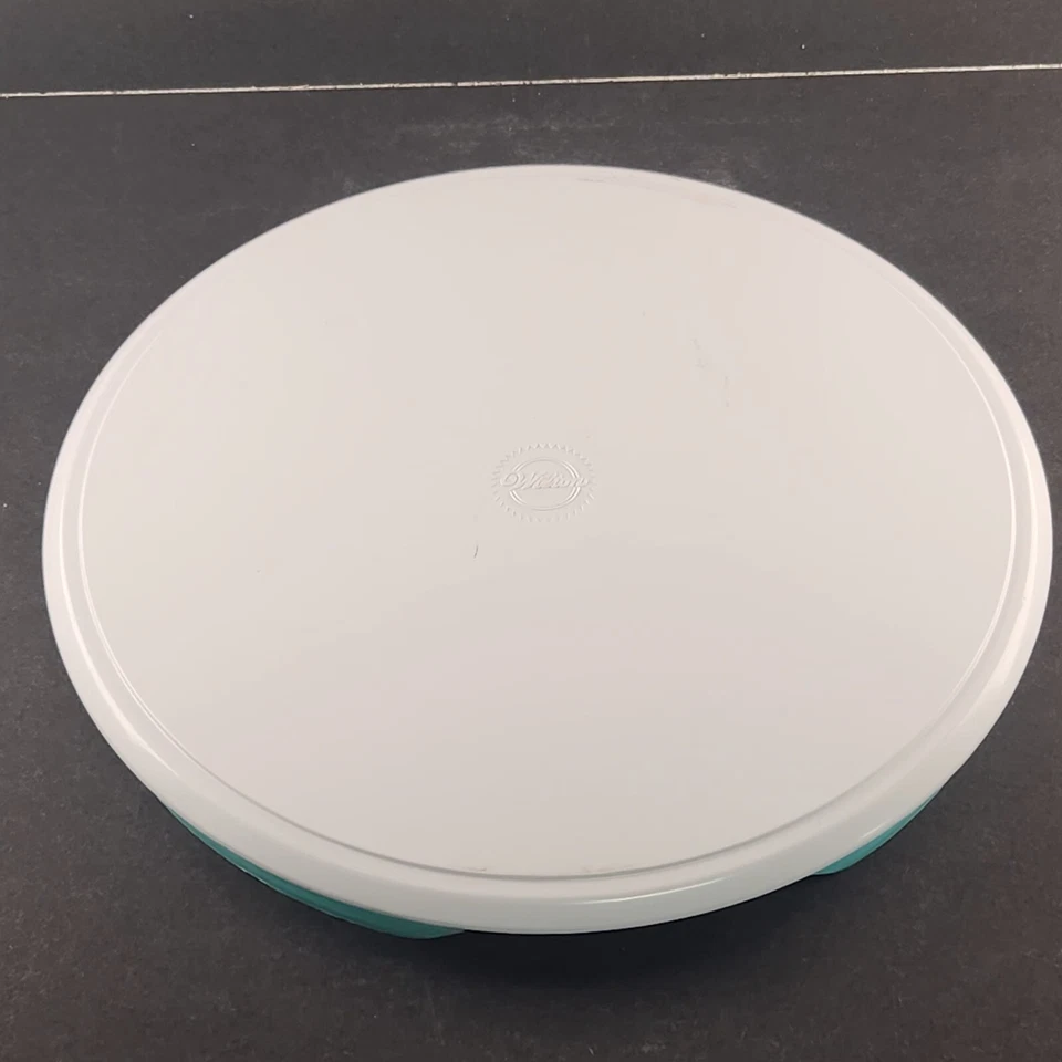 Wilton Trim N Turn Rotating Cake Decorator Decorating Turntable Display 12" - Image 1 of 4