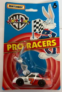 Matchbox Looney Tunes Pro Racers Bugs Hase Karottenstecker Auto (L6) - Bild 1 von 1