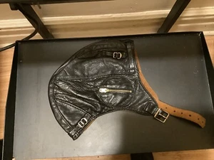 Casco Equitazione Vintage Pelle Nera. Donna. - Foto 1 di 6