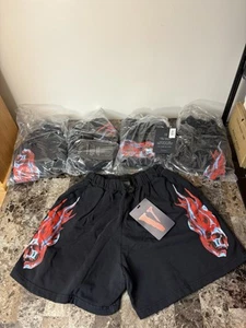Pantaloncini corti Vlone Skully fiamma rossa neri grandi nuovi - Foto 1 di 4