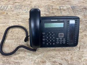 TÉLÉPHONE NUMÉRIQUE FILAIRE PANASONIC 3 LIGNES, NOIR (KX-DT543) - Photo 1/3
