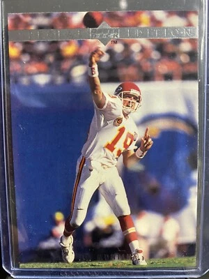 1995 Upper Deck Special Edition Chiefs Football Card #SE14 Joe Montana - Image 1 of 2