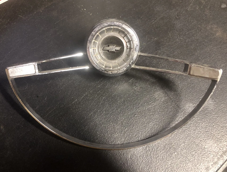 Volante Chevy II/NOVA 1962 1963 1964 62 63 64 ANILLO BOCINA CROMADO Foto 1 de 3