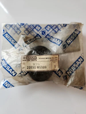 Soporte de suspensión de escape Nissan 20650-W6900 para Nissan 200SX 1979-83 NUEVO NOS Foto 1 de 3