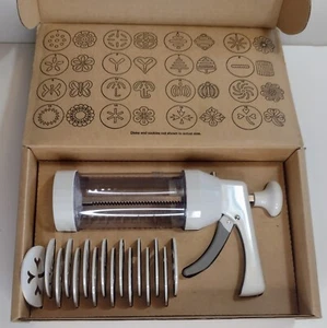The Pampered Chef 1525 Cookie Press with 16 Discs - White NEW Decorating - Picture 1 of 8