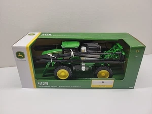 John Deere Maßstab 1:32 412R Selbstfahrspritze - 45" breit mit offener Takelage - Bild 1 von 7