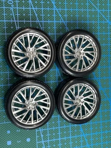1/18 Norev Audi A8 wheels (originals) - Picture 1 of 3