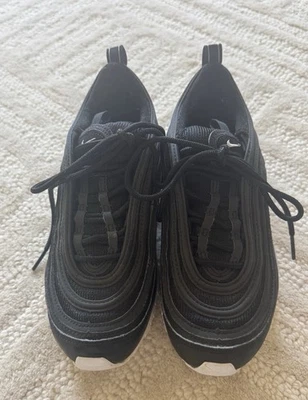 Nike Air Max 97 (GS) Talla 5Y/WMNS 6.5 Negro/Blanco 921522-001 Usado Estado Foto 1 de 4