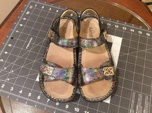 Womens Alegria Alegria VIE-155 leather sandals Sz  36 EU or  US. 6 Gold accents - Picture 1 of 16