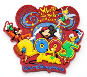 Disney Magnet - 2005 - Mickey Pluto Goofy Donald Chip & Dale Tinkerbell - Picture 1 of 2