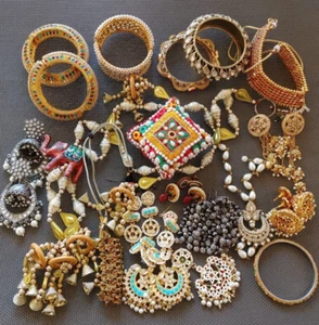 Indian Bollywood Wedding Jewelry Lot Craft Wear Repair Harvest Gold Tone - Picture 1 of 15