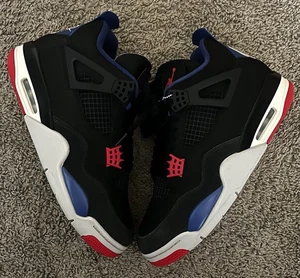 Talla 9.5M- Air Jordan 4 Retro Raro Aire Oro Letras FV5029-003 GRADO B - Imagen 1 de 6