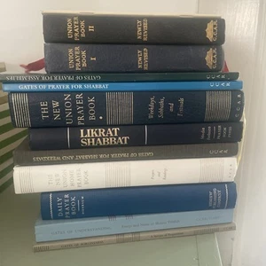 Lot 12 Jewish Worship Union Prayer Books Gates of Shabbat Home Daily - Picture 1 of 4