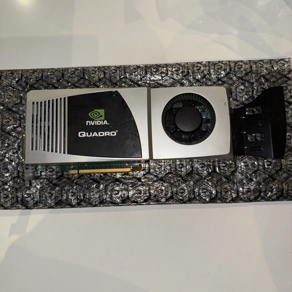 Dell 1G28H Quadro FX 4800 PCIe graphics card, 1.5 GB GDDR3, DVI, DisplayPort - Image 1 of 4