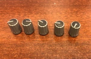Peavey Mixer / Amplifier Knobs Black x 5 - Picture 1 of 4