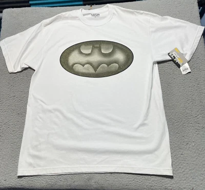 Lote 29 camisetas vintage de Batman para hombre XL blancas tachonadas nuevas con etiquetas DC Universe Foto 1 de 4