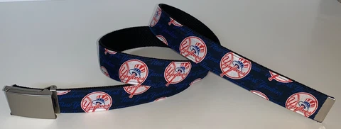 New York Yankees BELT Buckle Baseball Fan Game Gear Team Pro MLB Apparel Shop NY Cover