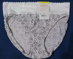 WARNERS 6 MEDIUM M HI CUT 5109 NO PINCHING NO PROBLEMS WHITE GEOMETRIC PANTIES - Picture 1 of 4